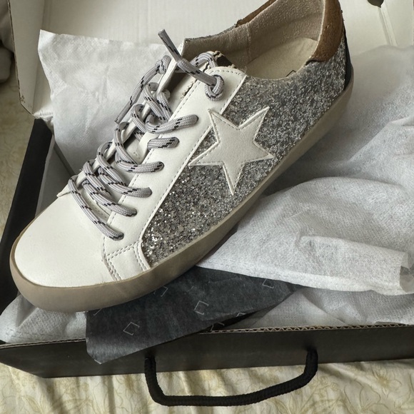 SHUSHOP Women's Glitter Star Sneakers - Picture 1 of 4